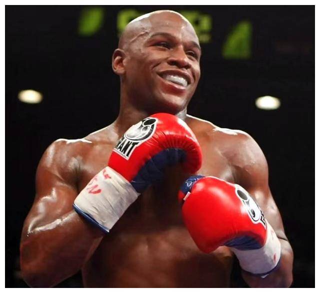 但赫恩斯在身高,臂展,体重等方面的优势让他在与梅威瑟的对决中更具