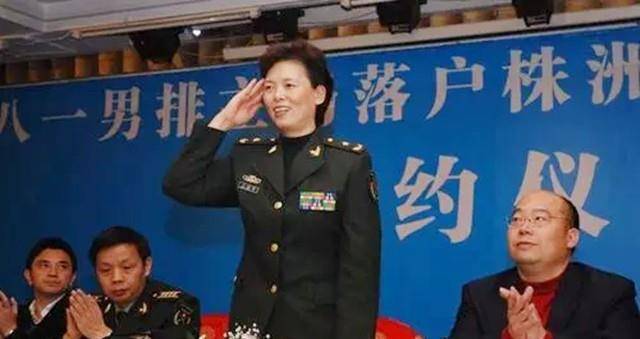 13年女排將軍陳招娣去世,女兒郭晨繼承母業,在賽事