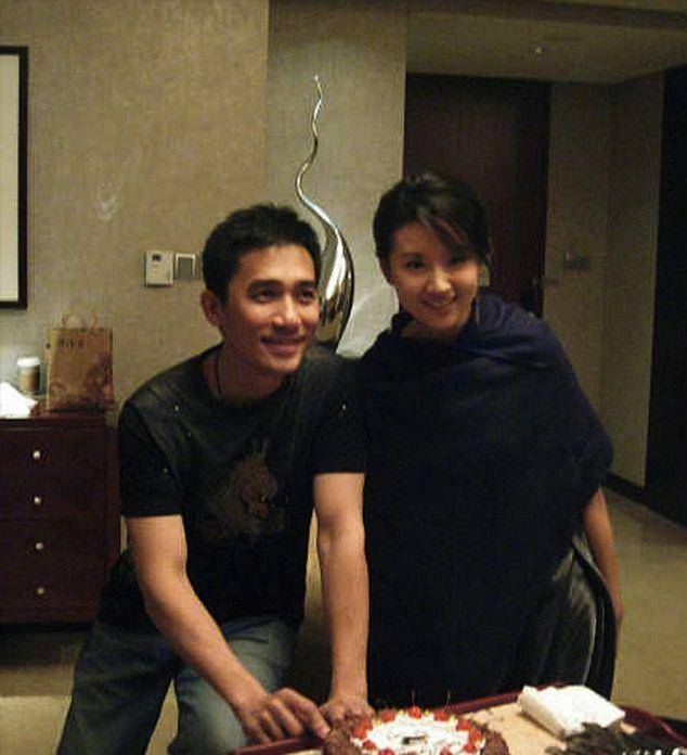 人前清纯人后疯狂,个个都是老司机让人叹服_董洁_徐静蕾_潘粤明