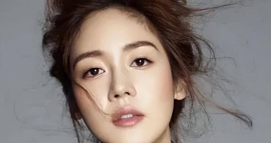 追星竟然追成明星,和宋承宪恋爱转身却嫁圈外人,现状如何?