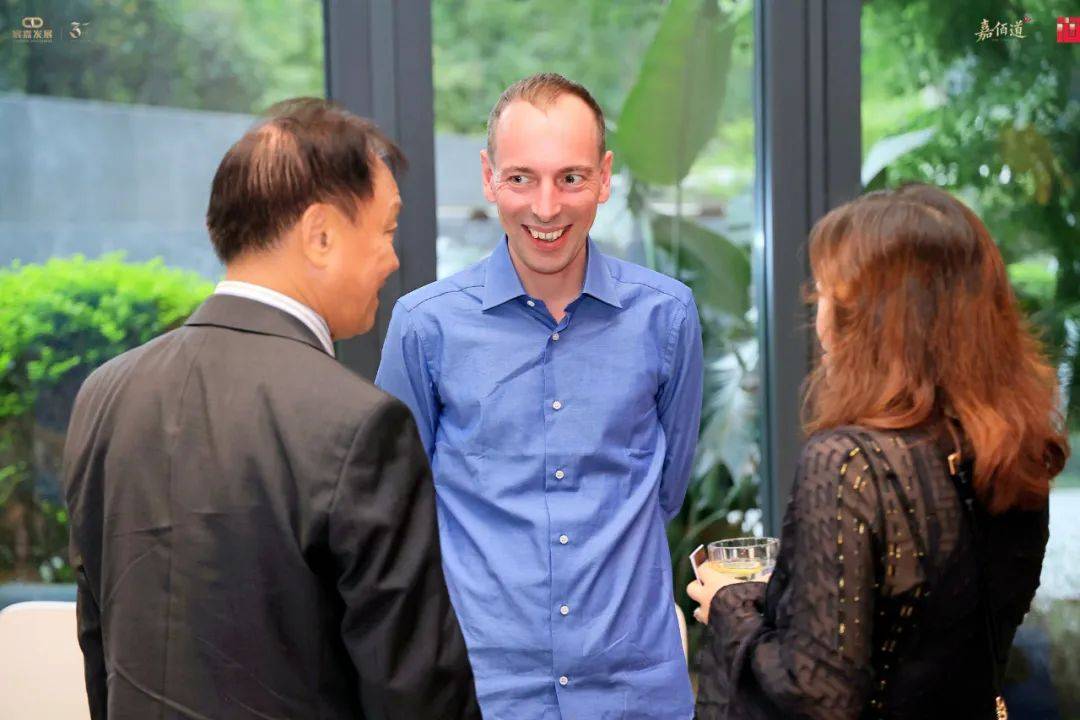 学家孙继荣对谈嘉宾:四川世场文化传播有限公司俱乐部创始人张成川,宸