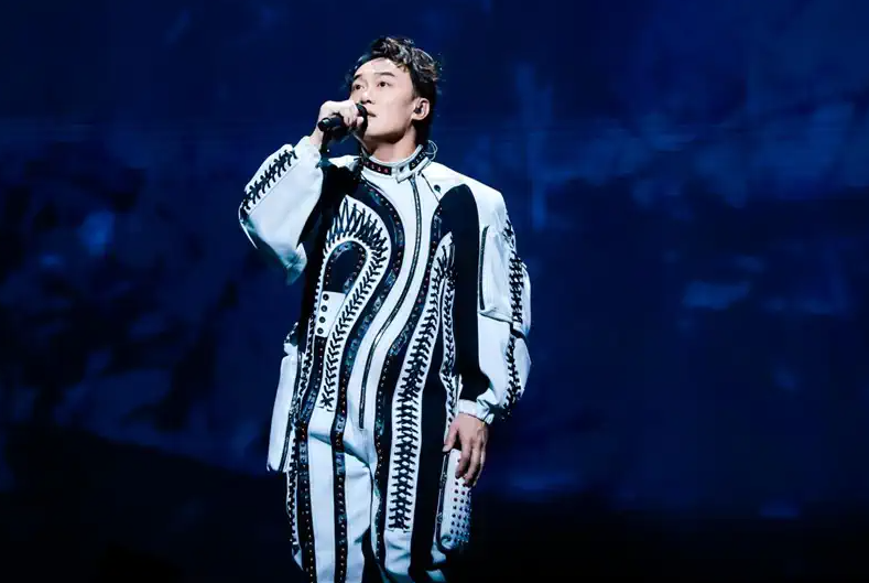 【西安】陈奕迅 fear and dreams 世界巡回演唱会(河马票务)_eason