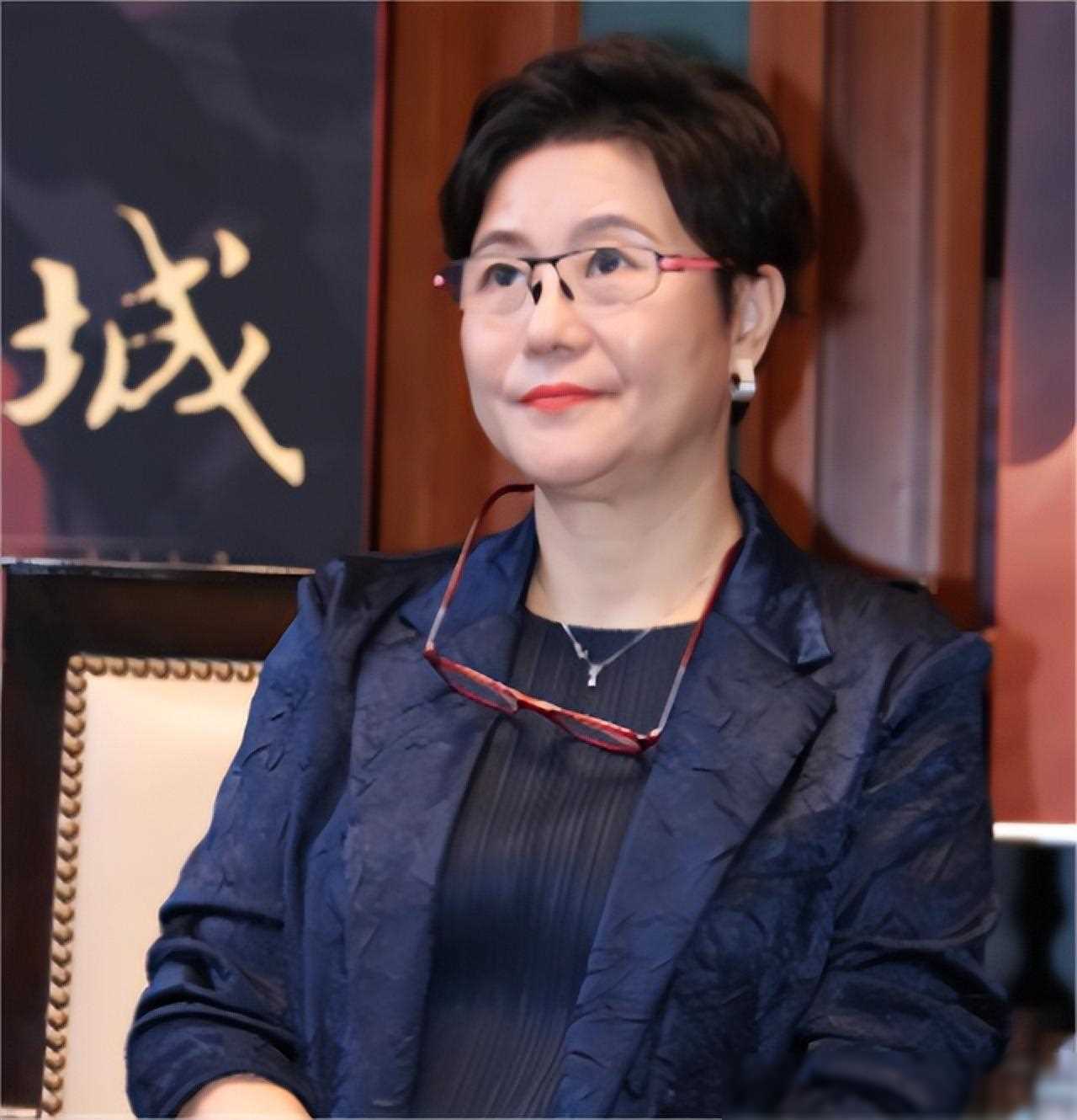 女导演李少红图片