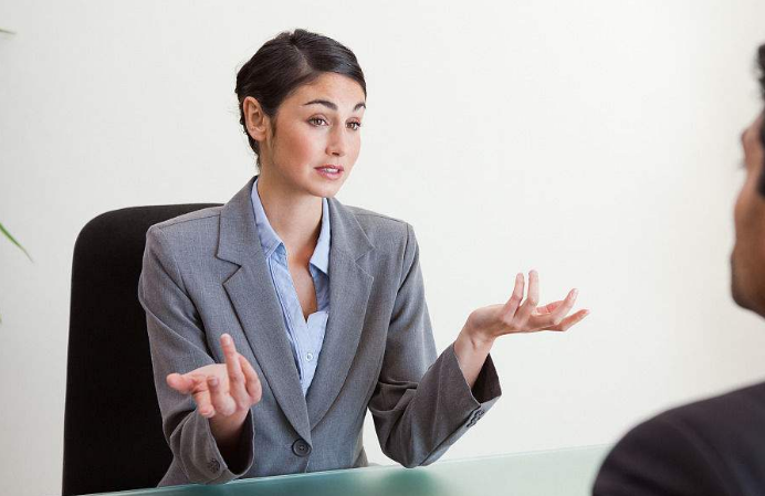 姑娘高智商回答,厉害了_李琳_问题_公司