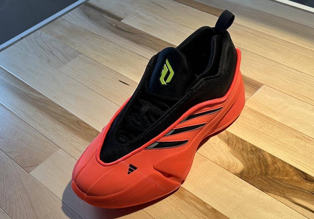 阿迪达斯推出利拉德第九款签名鞋dame 9_挡泥板_的设计_标志