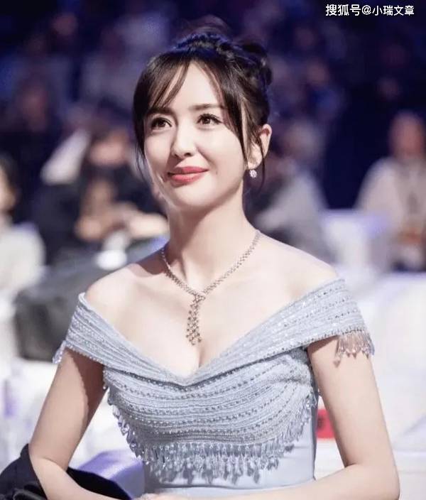 一方面,这种称呼可能由佟丽娅活泼俏皮的性格和形象所决定.