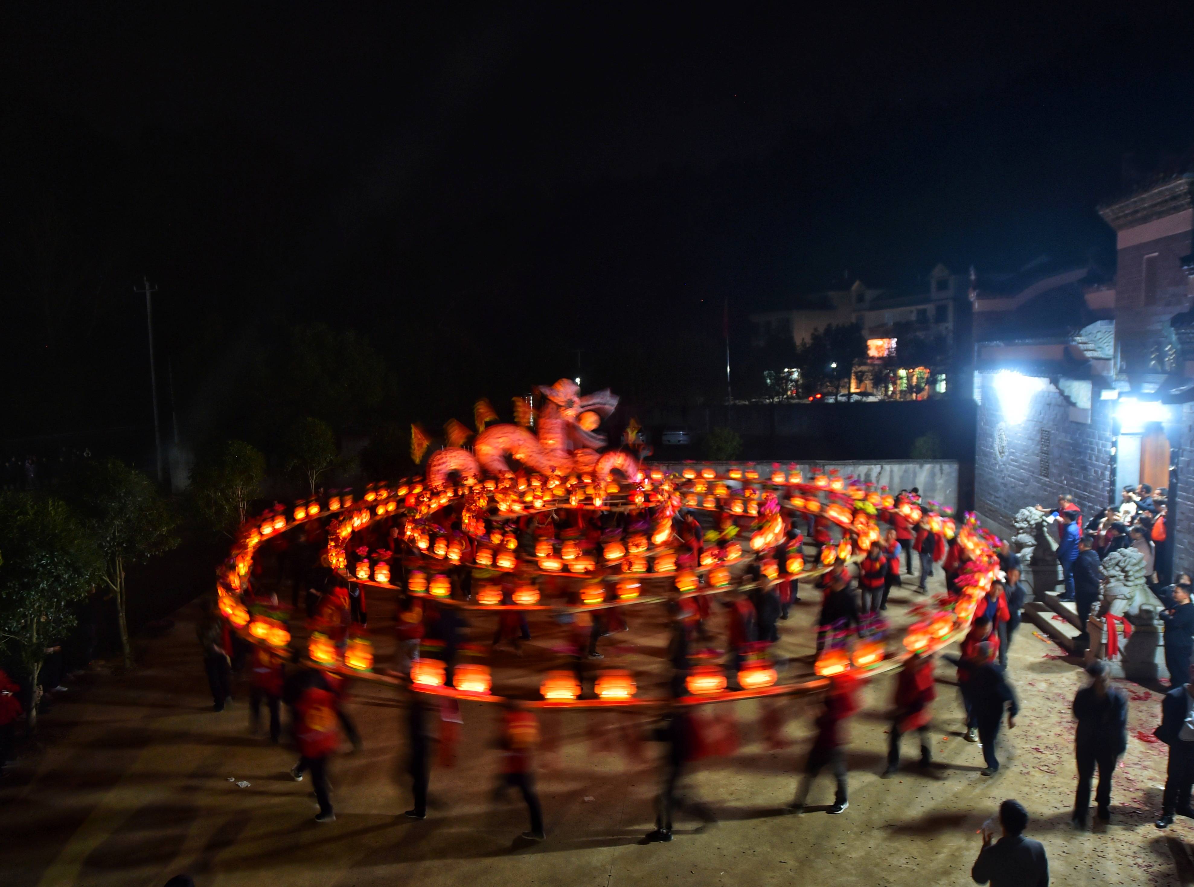 樟村板灯节图片