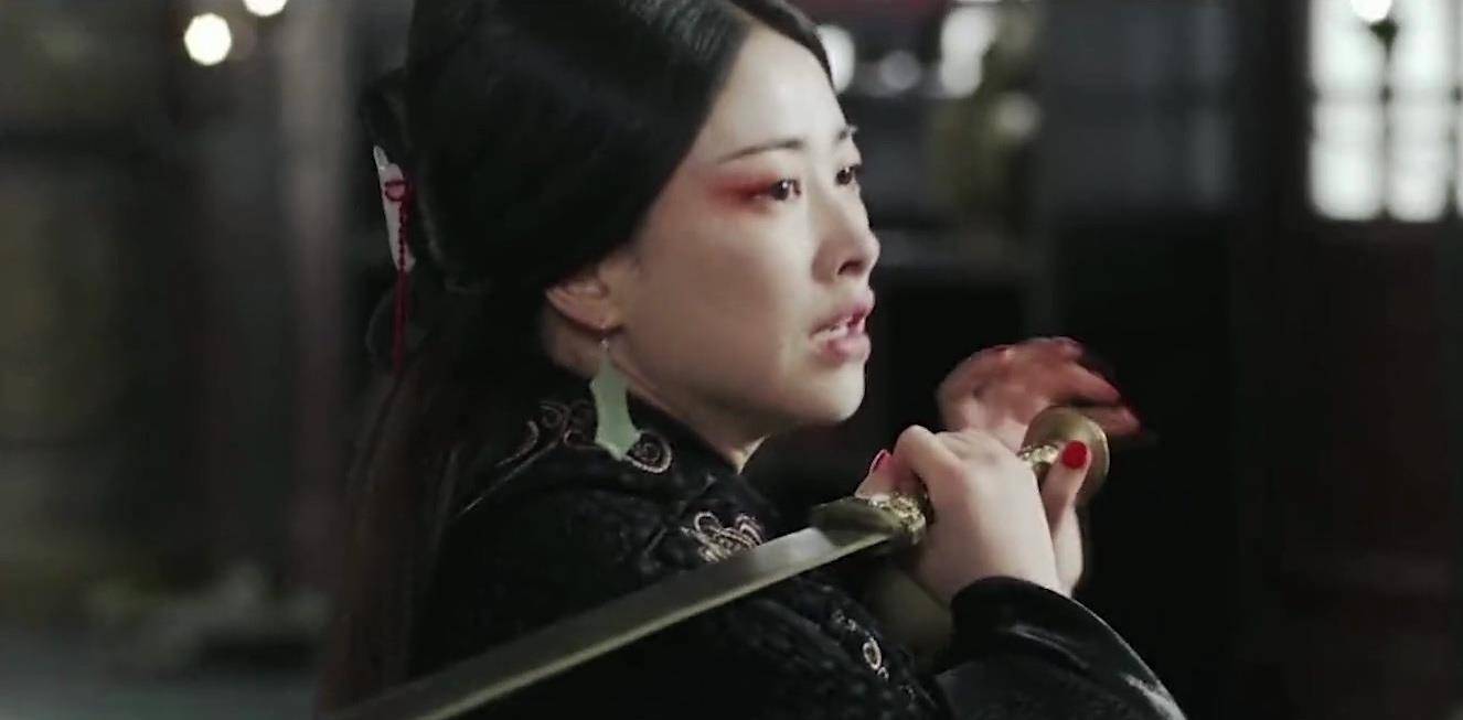 《大秦赋》赵姬为救私生子威胁大王,拔剑自刎,大王狠心抛母离去