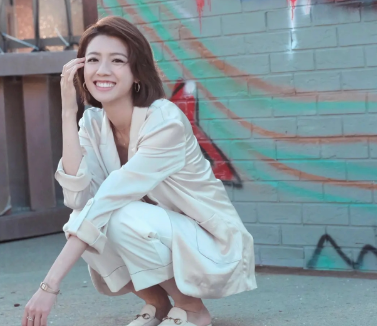 揭秘影后背后的黑幕:一夜两百万,豪赌舆论_蔡思贝_挑战_生活