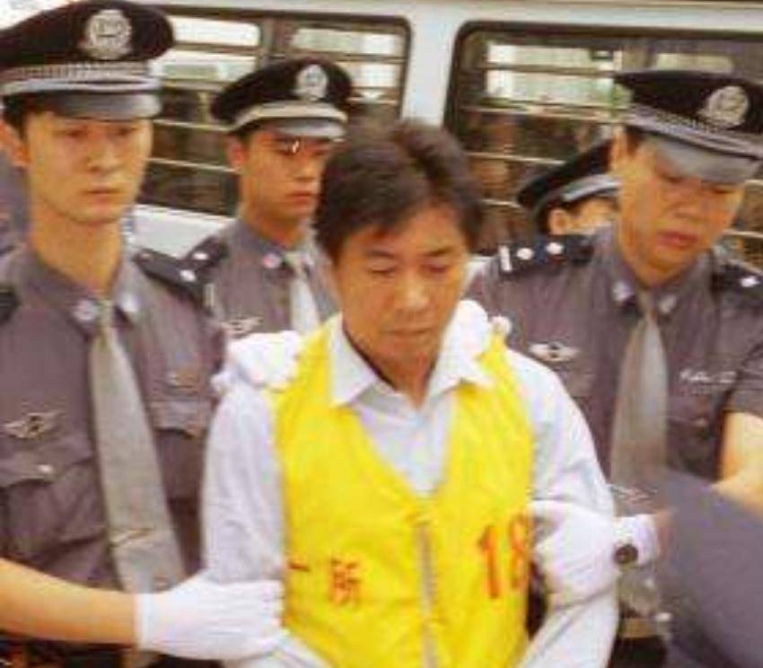 但在随后审讯主犯张书海的过程中,警方却得知了一个个令人震惊的消息.