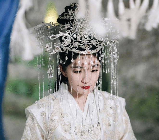 这部剧是《三生三世枕上书》的续集,很多小伙伴也