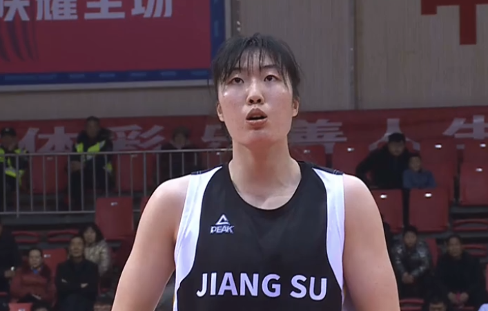 85比47,告别丁铁指导,江苏女篮战胜陕西,罗新成致敬恩师