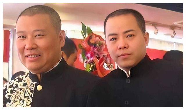 张文顺,全体德云社跪送,郭德纲泪洒灵堂,抚须泣泪._相声_老先生_传承