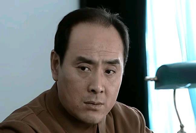 亮剑:丁伟授少将,难怪一脸不服气,你看他原型是谁?