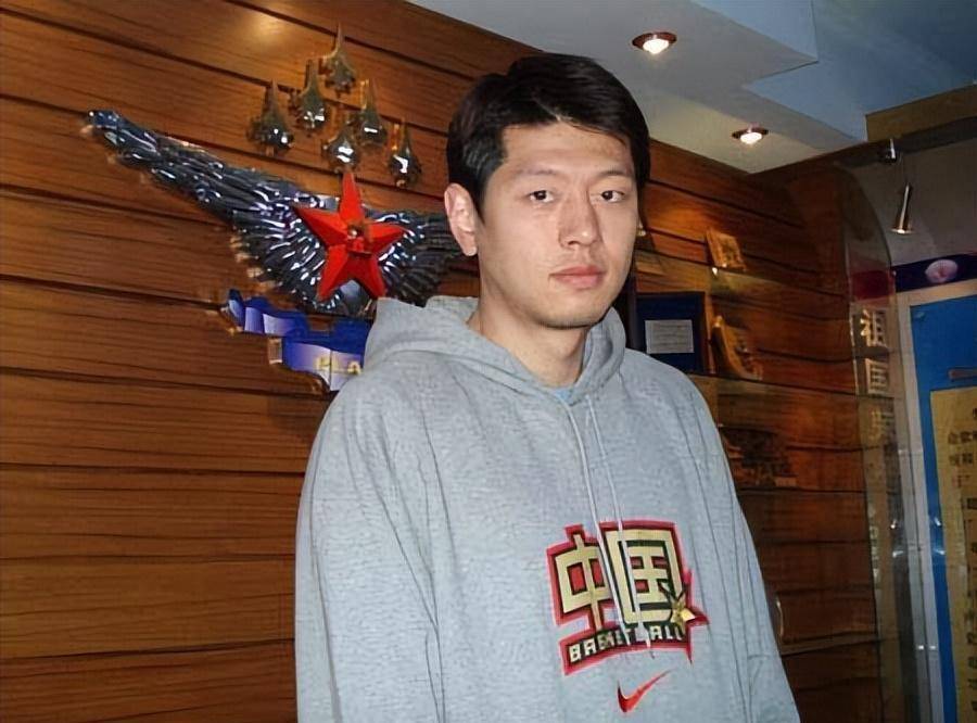 莫科与王凡,周雅菲的篮球情缘与人生纠葛_生活_未来的_伤痛