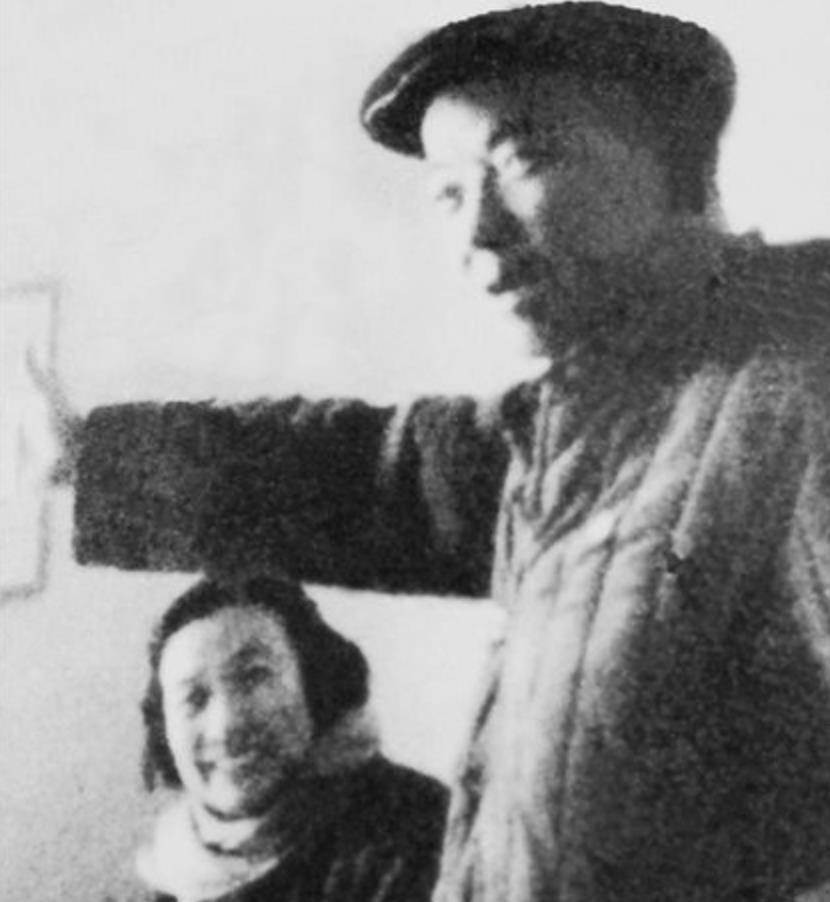 戏剧事业奠基者,曾拒绝刘亚楼追求,后来嫁给金山_任锐_孙炳文_延安