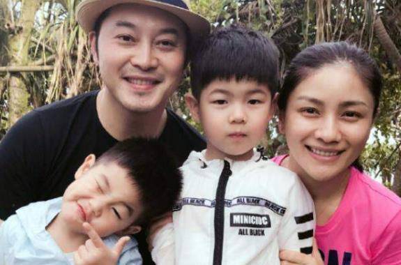 胡可谈及被黄晓明分手,声称自己很介意,沙溢:太认真,太计较!