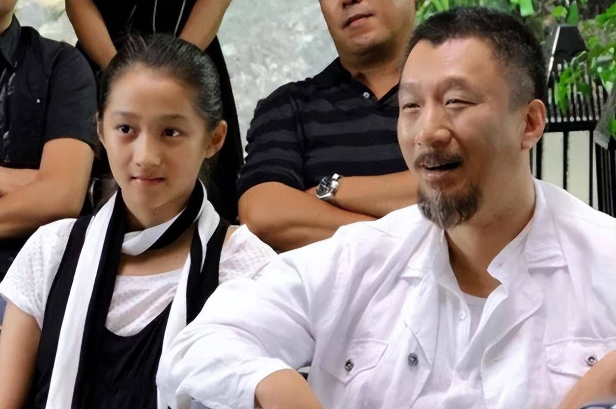 才明白,为何鹿晗和关晓彤能挺过七年之痒,原来"高攀"的不是她_合作