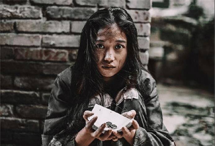 一代女飞贼: 靠轻功四处偷窃,却为情所困,年仅28岁被枪决_李洁_白明星