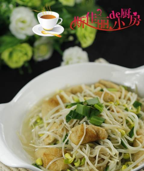 2.豆芽菜很容易熟,放入里面不要煮太长时间.1.