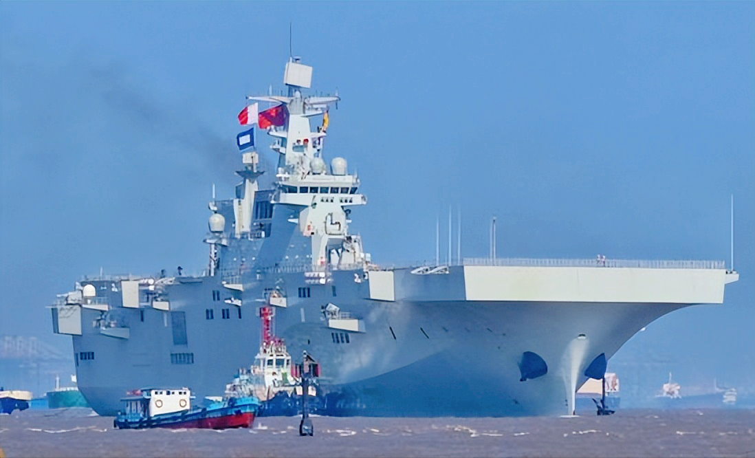 国产小航母正式服役,实力完全不输美国舰艇,实力到底有多强_海南_中国