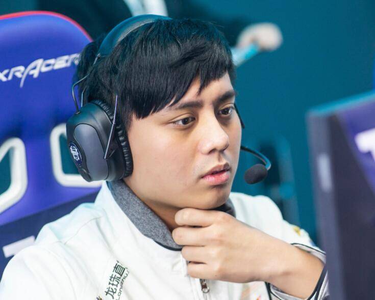 maple被女网红控诉,他拿自己大尺度照片,随意跟朋友分享_比赛_节奏