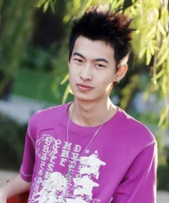 "富二代"刘云超:12年前舌战24位女嘉宾,一夜成名后