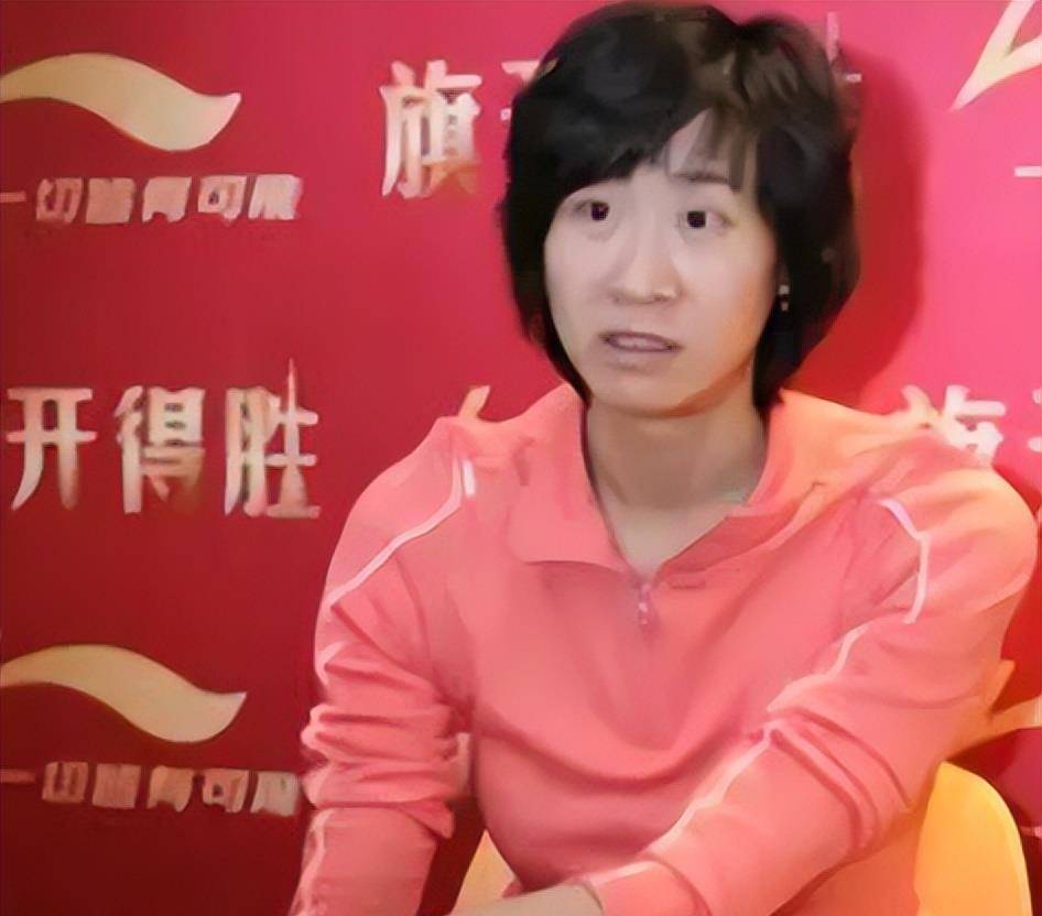 乐靖宜:96年奥运遗憾摘银,却直言换回爸爸的命,后远赴美国学习_游泳