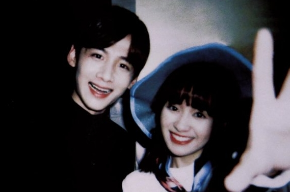 白敬亭舞台操作崩盘,策划暗恋营销?_马思纯_郑合_事情