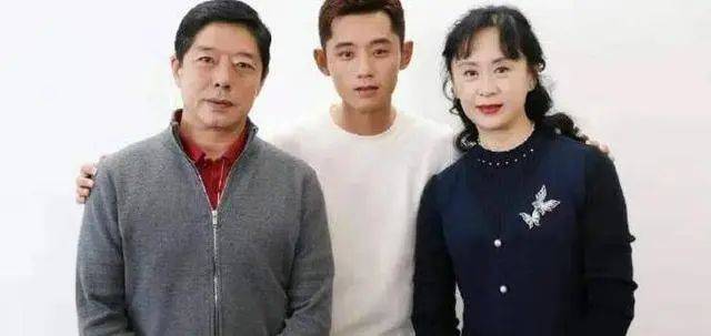 找到新归属,35岁张继科官宣喜讯,困扰人生大事解决,父母开心_张蕊