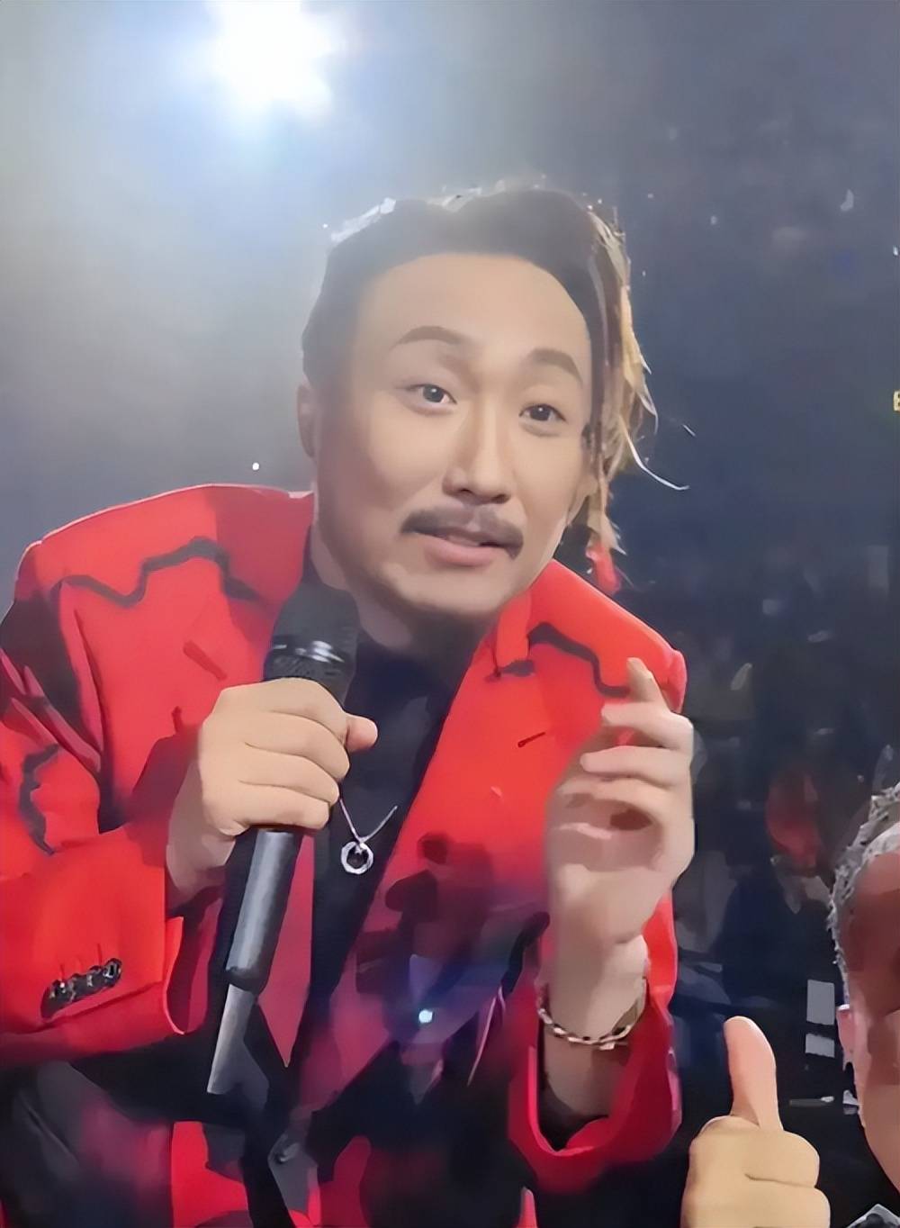 古天乐在郑中基演唱会疑似内涵梅西,球王成笑话_风波_言论_形象