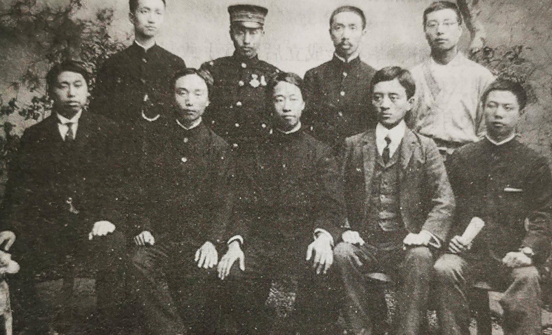 宋教仁遇刺68小时:交代遗嘱,死后被拍两种遗照,凶案主使人被捕_黄兴