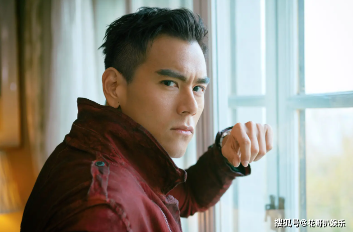 彭于晏在日本被偶遇,坐豪车开车的是个女生,被质疑和富婆谈恋爱_内地