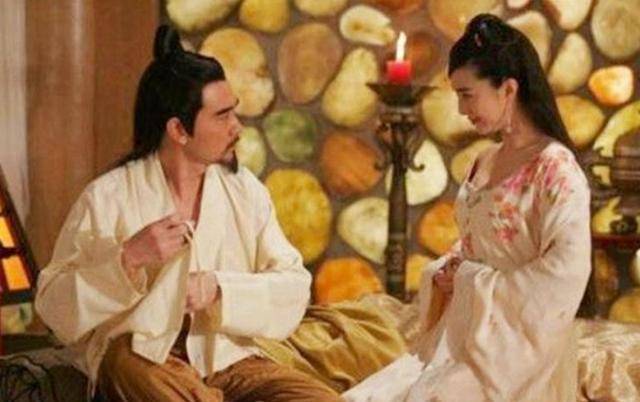 纵览其一生,真正的女人只有一个人,那便是他挚爱的妻子.