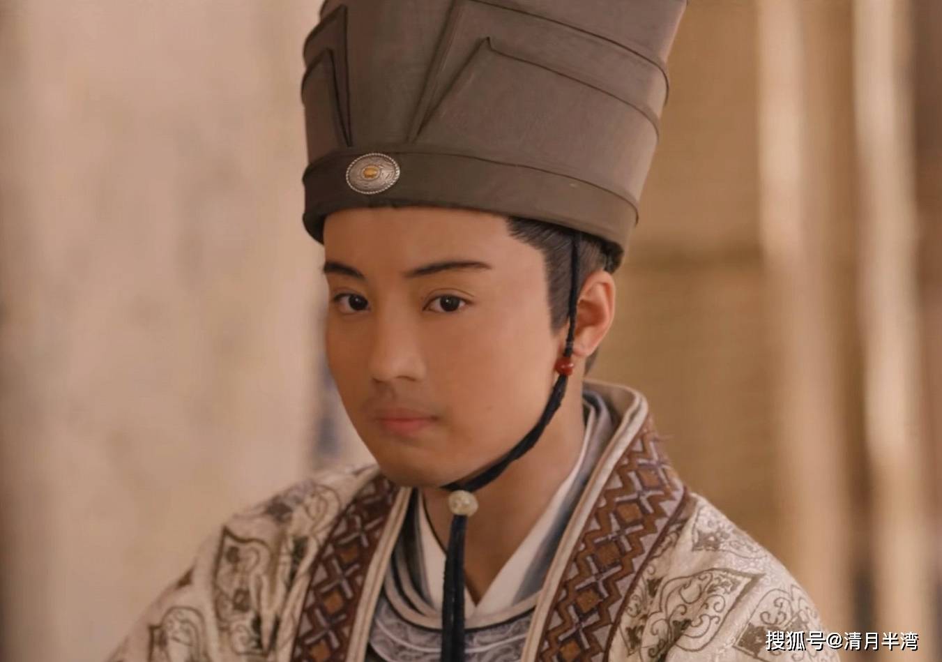 就是男人,论雌雄莫辨,这11位才是女扮男教科书_盖鸣晖_林青霞_邢恩