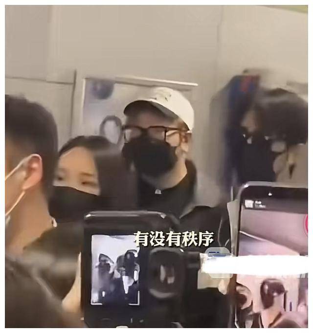 代拍和_明星_行为