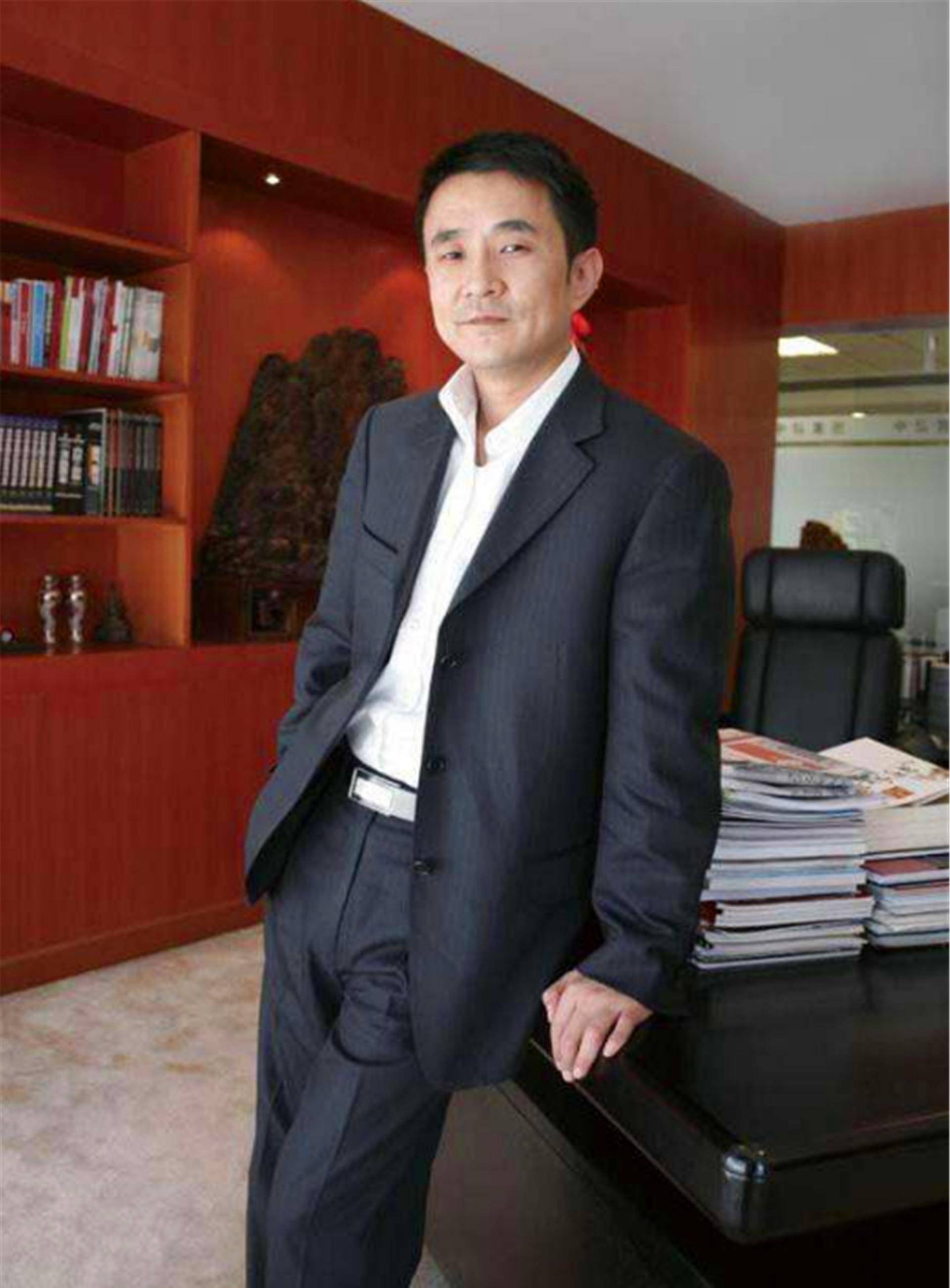 从来来往往的汽车中发现了创业方向,"永顺发"是王永红商业帝国的起点