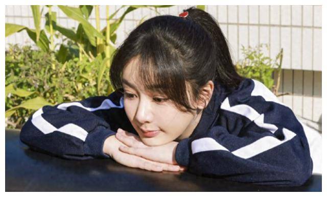 杨紫被称为"戏精"引争议,难懂这个世界了,热评纷至沓来_青春_评分