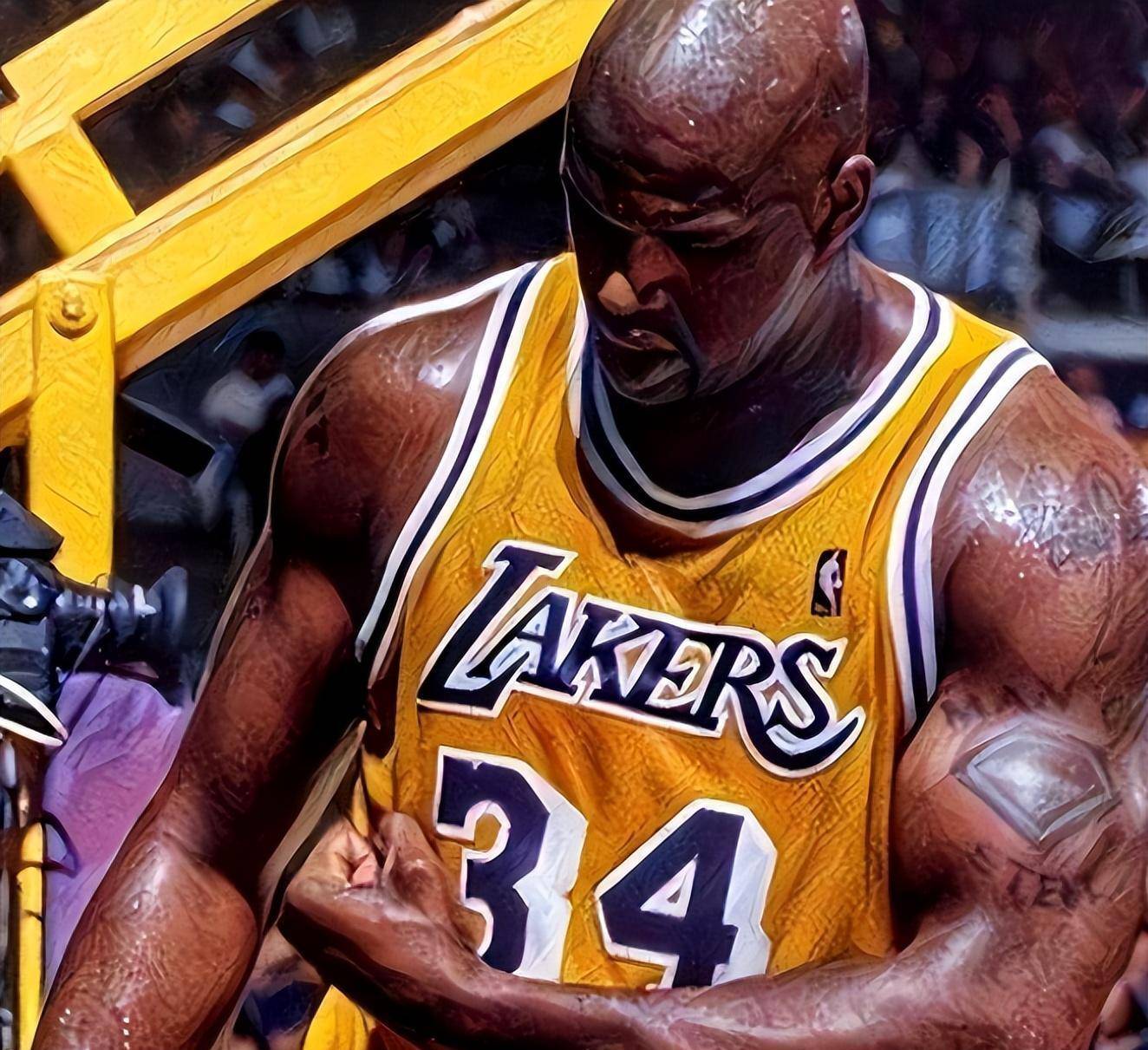 你没瞎,这5位nba球员真的可以把球衣弄得像紧身衣_肌肉_内线_中锋