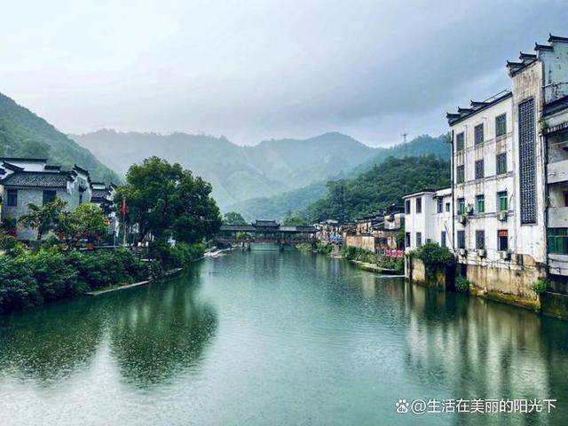 江西3天自由行攻略,一家人去江西婺源篁岭跟团三日游价格_阿洁_油菜花