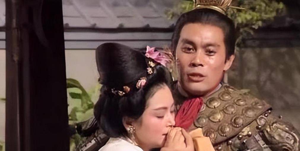 周幽王,吕布,他们真的如历史所说那般吗?_西施_诸侯_妃子