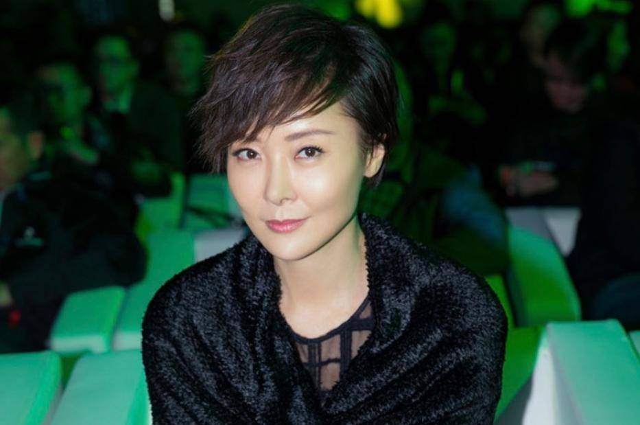 50岁柯蓝:只恋爱不结婚,感谢黄志忠陪了我10年!_生活_李亚鹏_李泉