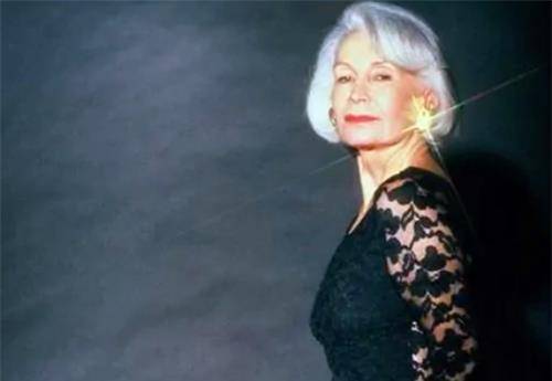 手下姑娘个个貌美,美国总统都是她的客户_克劳德_夫人_法国