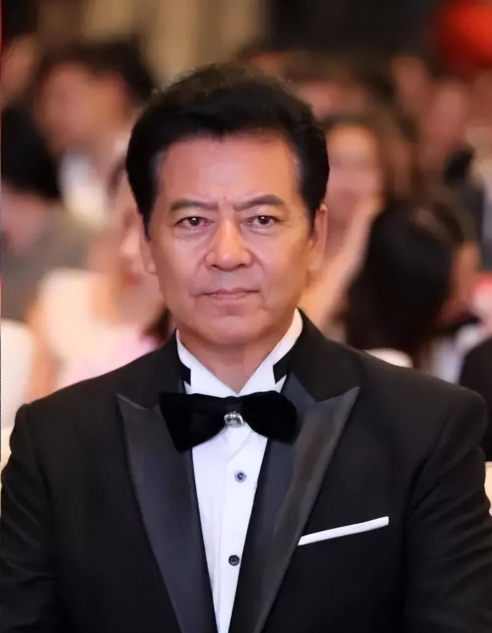 著名演员颜世魁:一生苦难,67岁的他单身无子嗣,母亲不敢老去