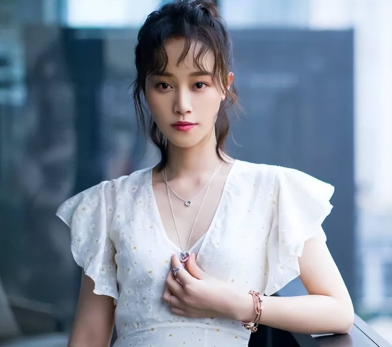 蓝盈莹回应整容,曾逼哭吴昕,甩了3年男友,因野心大被人嫌_曹骏_观众