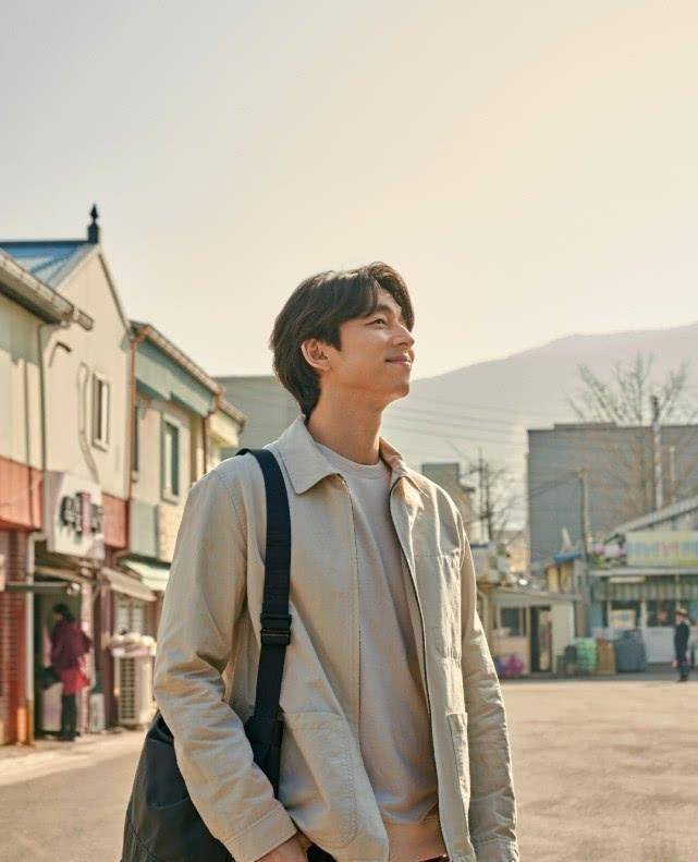 "鬼怪"韩风大叔式穿搭,学会孔刘这样穿衣,轻松帅出新高度_整体_黑色