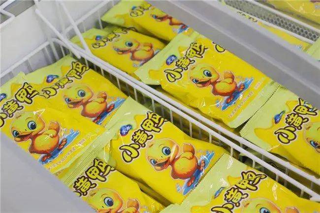 副会长单位天冰小黄鸭引领冰淇淋新风尚,创意打造"解辣"体验_消费者