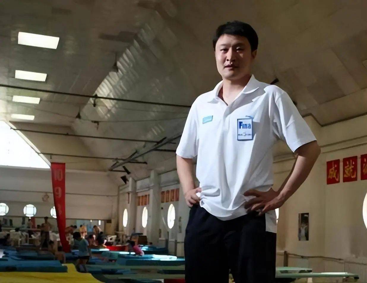 跳水冠军王克楠:郭晶晶的初恋,车祸早逝,遗孀单身替他养父母_项目