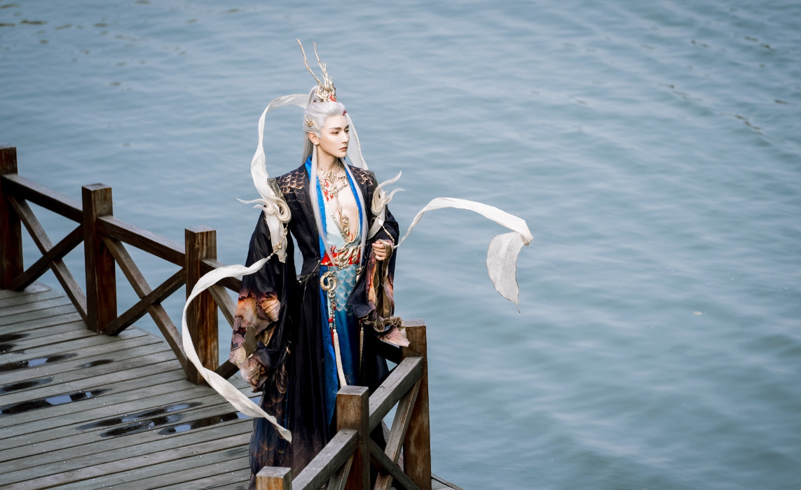 35岁男星靠一套高马尾国风cos封神,网友:没张予曦,程潇啥事了