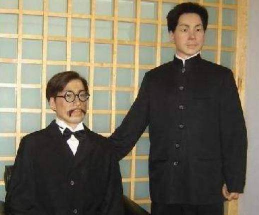 可惜,即使很用功,鲁迅期末考试时,成绩也只能算是中等.